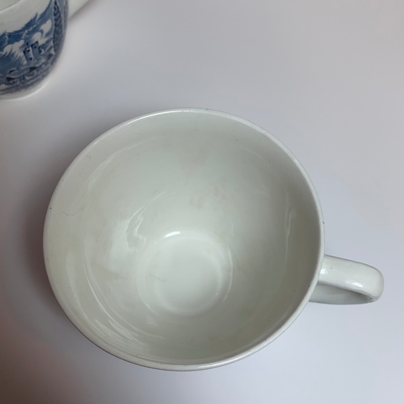 Vintage Enoch Wedgwood Tea cups and saucers - Picture 5 of 8